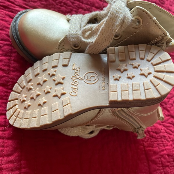 Toddler Cat & Jack Metallic Gold Lace Up Combat Boots Size 5 - Picture 6 of 8